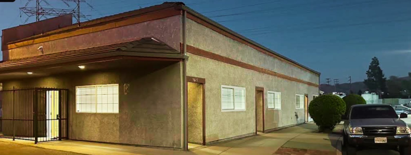 Exterior view of Islamic Center of North Hollywood Los Angeles building